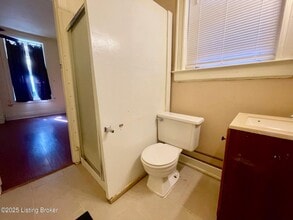 502 Belgravia Ct in Louisville, KY - Building Photo - Building Photo