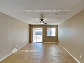 1065 E Omega Dr in San Tan Valley, AZ - Foto de edificio - Building Photo