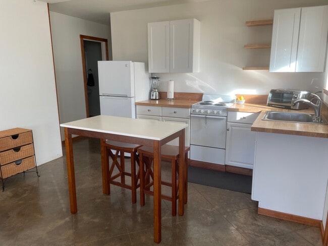 property at 17 Waokele Pl