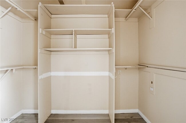 property at 4415 Chipwood Ct