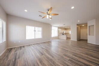 3618 W Menadota Dr in Glendale, AZ - Building Photo - Building Photo