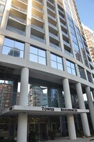 1235 S Prairie Ave in Chicago, IL - Building Photo