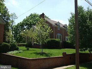 514 Tennyson Ave in Winchester, VA - Building Photo - Building Photo