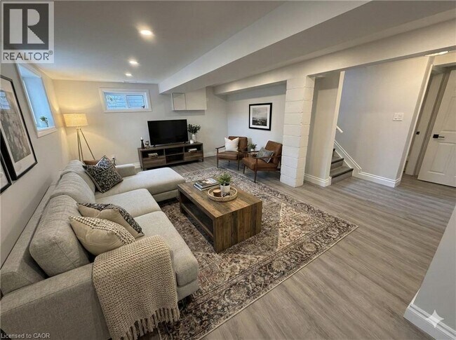 333 E 28th St in Hamilton, ON - Building Photo - Building Photo