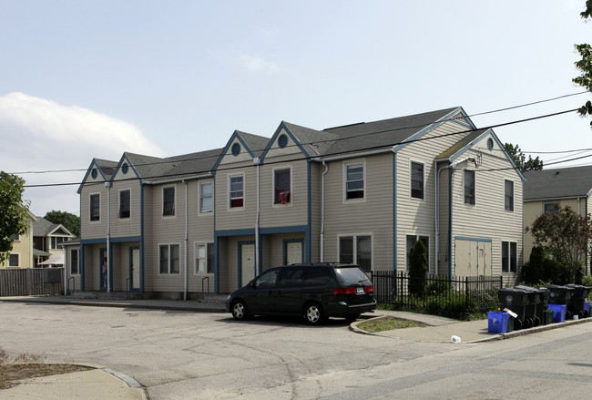 Cornplanter Row in Providence, RI - Foto de edificio - Building Photo