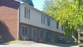 171-179 18th Street Pl NW in Hickory, NC - Building Photo