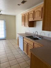 3018 N Alhambra Dr in Roswell, NM - Building Photo - Building Photo