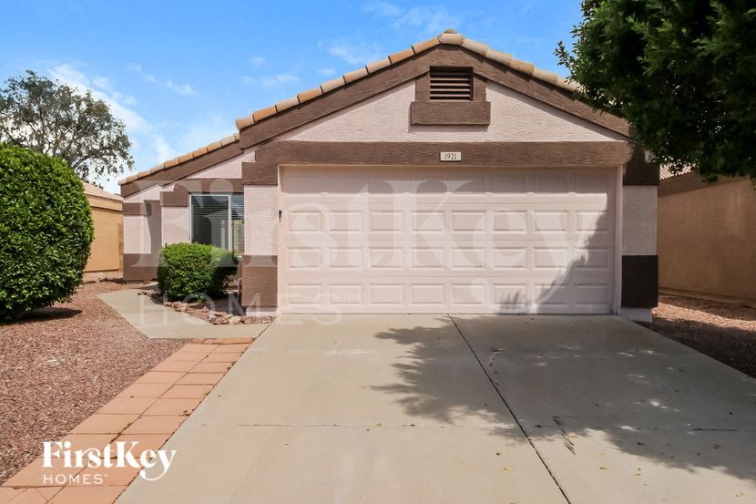 1921 S Silver Dr in Apache Junction, AZ - Building Photo