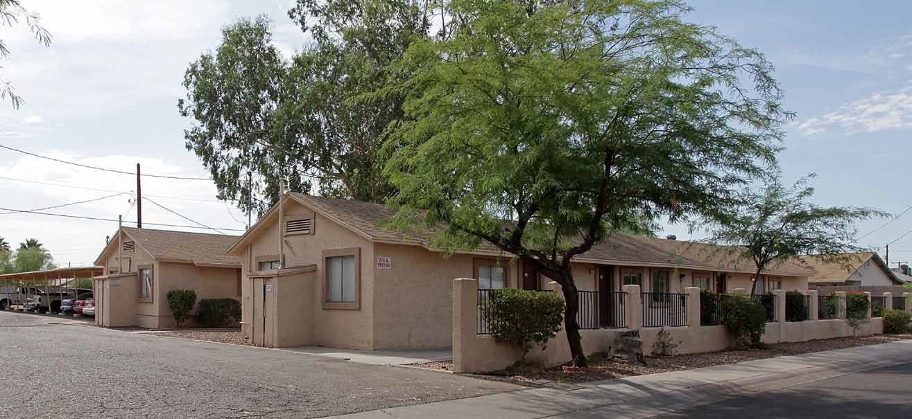 275 N Fresno St in Chandler, AZ - Foto de edificio