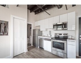 28 Water St in Worcester, MA - Foto de edificio - Building Photo