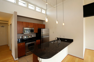 Market Villas in Richmond, VA - Foto de edificio - Interior Photo