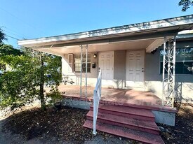 2168 8th Ave N in St. Petersburg, FL - Building Photo