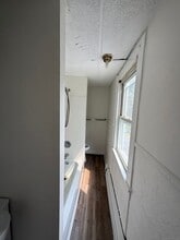 291 Spruce St in Manchester, CT - Building Photo - Building Photo