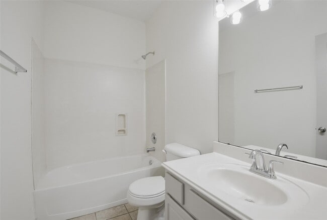 6627 Stonecross Creek Ln