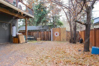 555 NE Seward Ave in Bend, OR - Building Photo - Building Photo