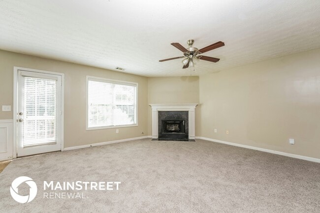 6288 Lake Valley Point in Lithonia, GA - Building Photo - Building Photo