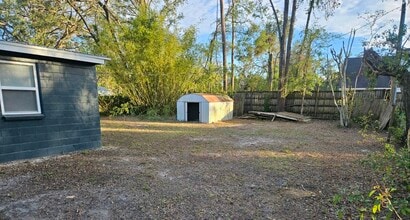 703 W Veterans Dr in Perry, FL - Building Photo - Building Photo