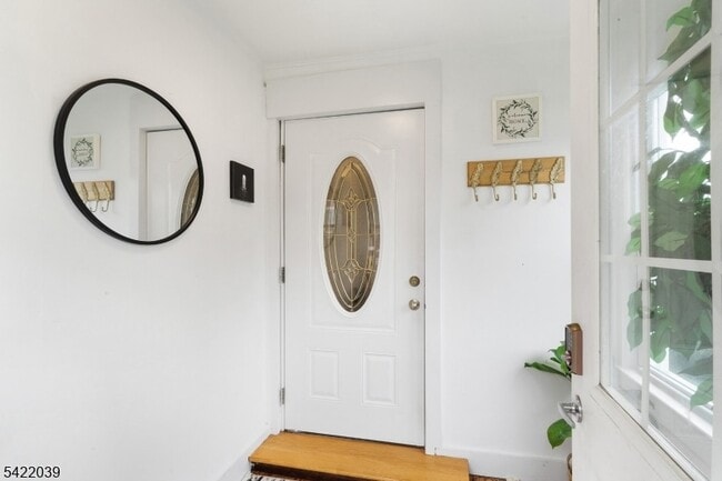 60 Searing St in Dover, NJ - Foto de edificio - Building Photo