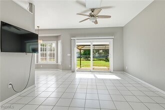 318 SE 21st St in Cape Coral, FL - Building Photo - Building Photo