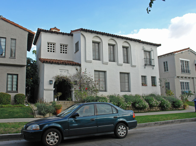 340 N Sierra Bonita Ave in Los Angeles, CA - Building Photo - Building Photo