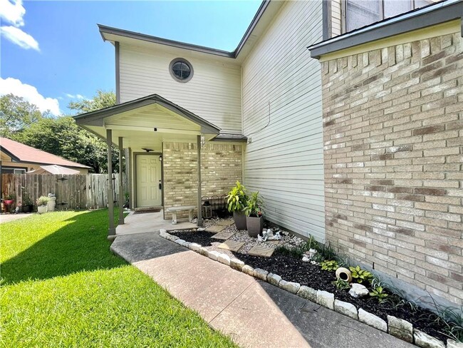 13307 Saddlebrook Trail