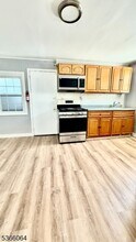 500 Bond St in Elizabeth, NJ - Building Photo - Building Photo