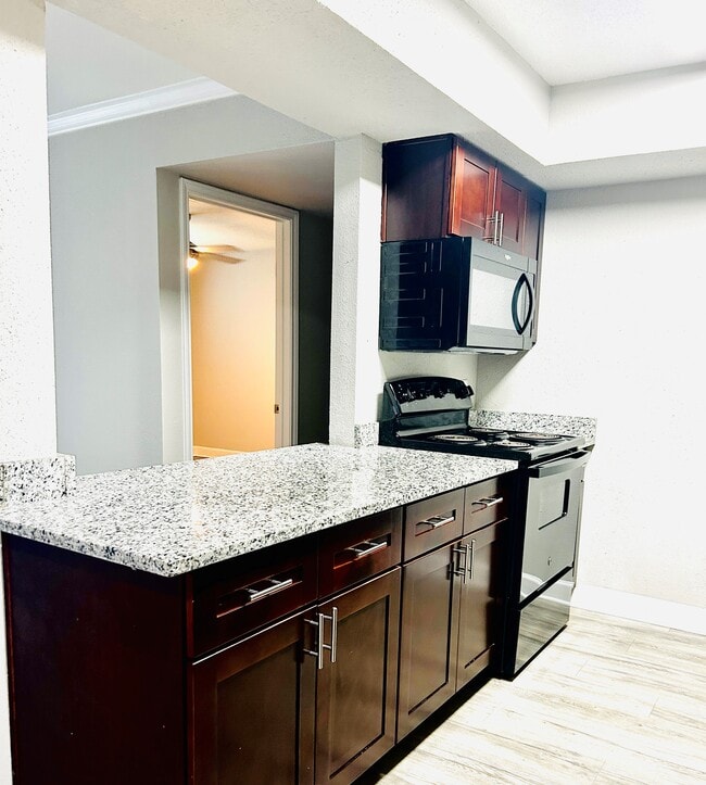 Castlewood Apartments