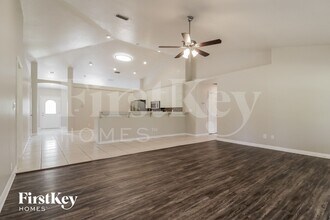 660 Wild Flower St in Merritt Island, FL - Foto de edificio - Building Photo