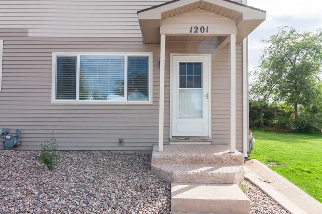 1201 Crook Ave in Cheyenne, WY - Building Photo - Building Photo