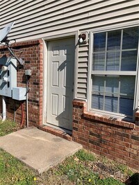 705 W Garland St photo'