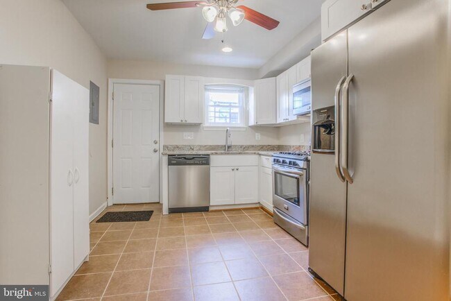 124 N Bradford St in Baltimore, MD - Building Photo - Building Photo