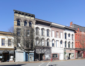 20-26 S Main St in Gloversville, NY - Foto de edificio - Building Photo