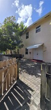 1901 Cleveland St in Hollywood, FL - Building Photo - Building Photo