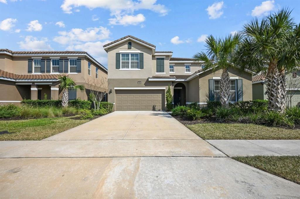 5276 Oakbourne Ave in Davenport, FL - Foto de edificio
