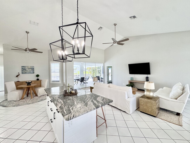 236 SW 47th St in Cape Coral, FL - Building Photo - Building Photo