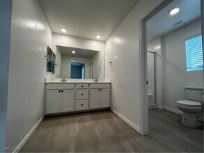 10779 Purdy Ct in Las Vegas, NV - Building Photo - Building Photo