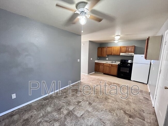 property at 813 E Huntsville Ave