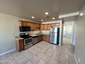 17402 N 19th Ave in Phoenix, AZ - Building Photo - Building Photo