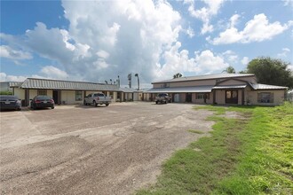 7504 N Expressway 281 in Edinburg, TX - Building Photo - Building Photo