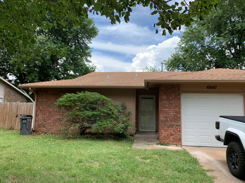 6647 S Rockford Ave in Tulsa, OK - Building Photo