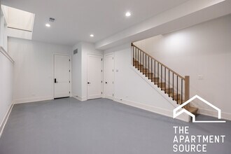1814 W Thomas St in Chicago, IL - Building Photo - Building Photo