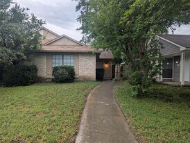 4629 Chapman St in The Colony, TX - Building Photo