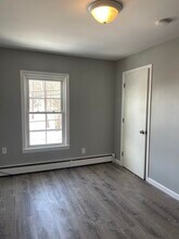 81 Pine St in Laconia, NH - Building Photo - Building Photo