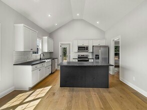 303 Lee Ln in Shelbyville, TN - Building Photo - Building Photo