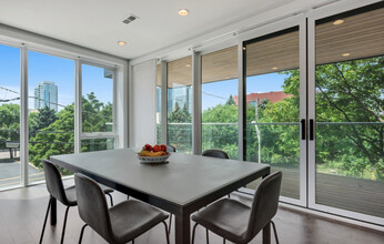 1625 N Burling St, Unit 201 in Chicago, IL - Foto de edificio - Building Photo