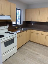 25 E 40th St-Unit -25 in Hialeah, FL - Building Photo - Building Photo