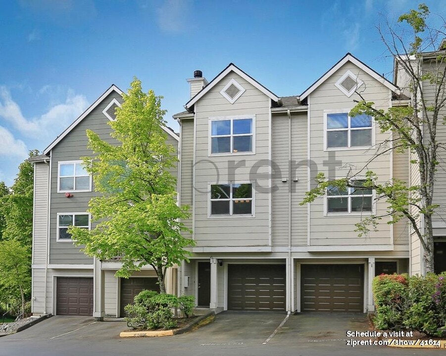 3116 164th St SW in Lynnwood, WA - Building Photo