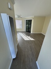 4024 138th St, Unit 8 in Hawthorne, CA - Building Photo - Building Photo