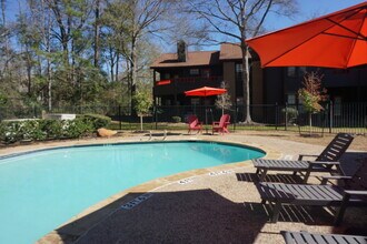 Central Park Condos in Conroe, TX - Foto de edificio - Building Photo