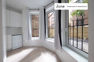 Room in Shared 4 bed/2 bath home in Brooklyn, NY - Building Photo